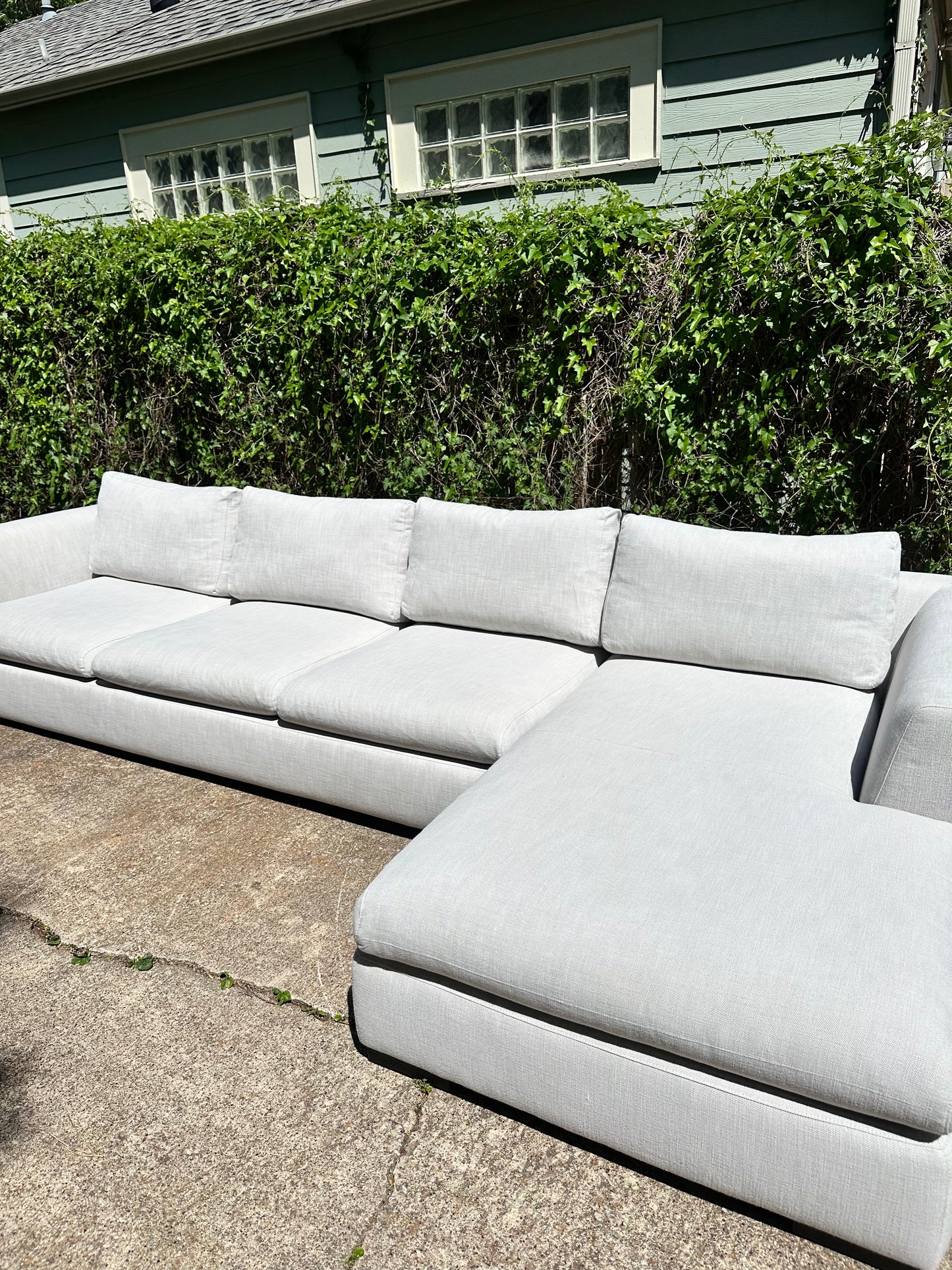 RH Modena Taper Arm Sectional Dove Gray