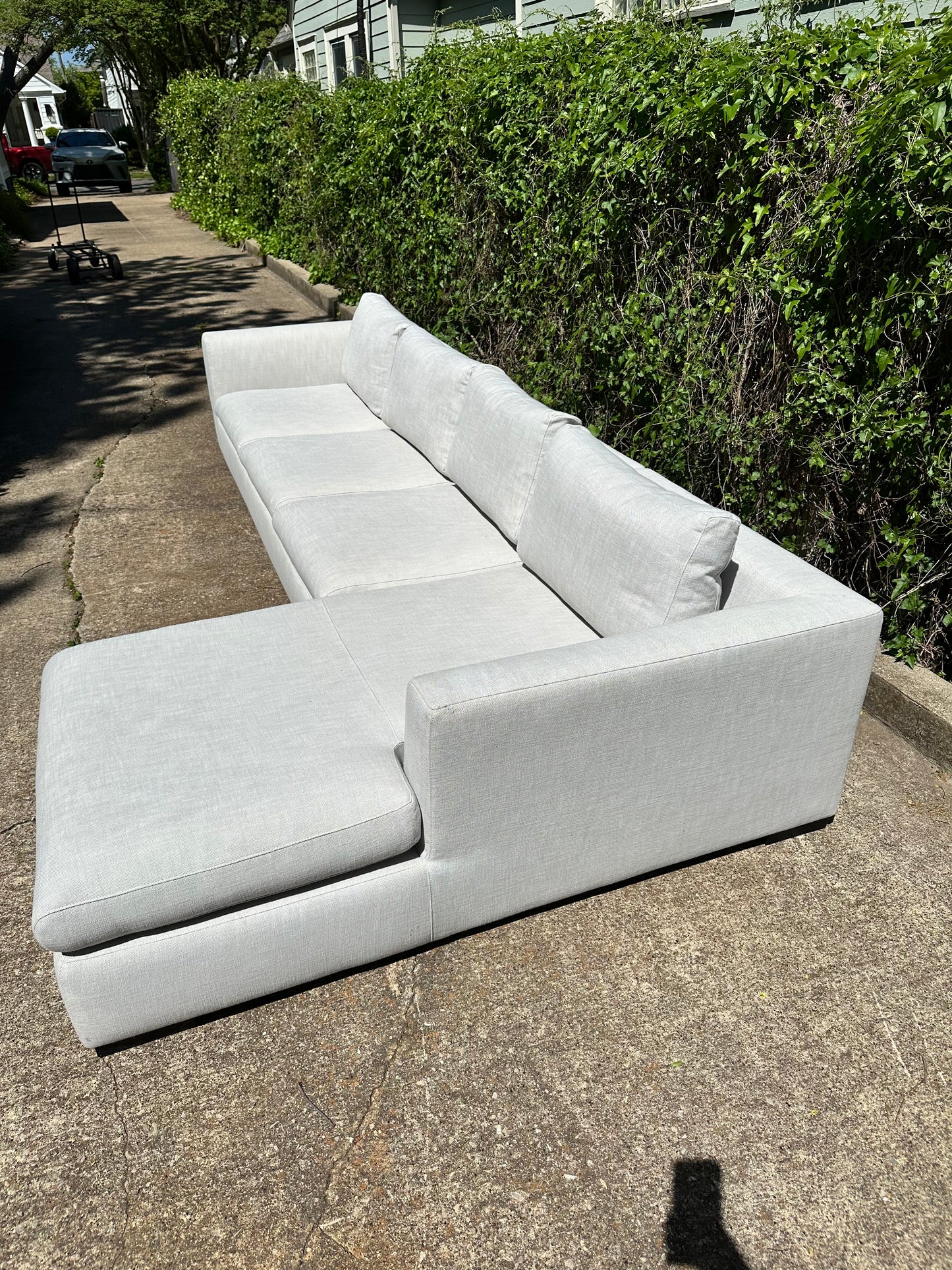 RH Modena Taper Arm Sectional Dove Gray
