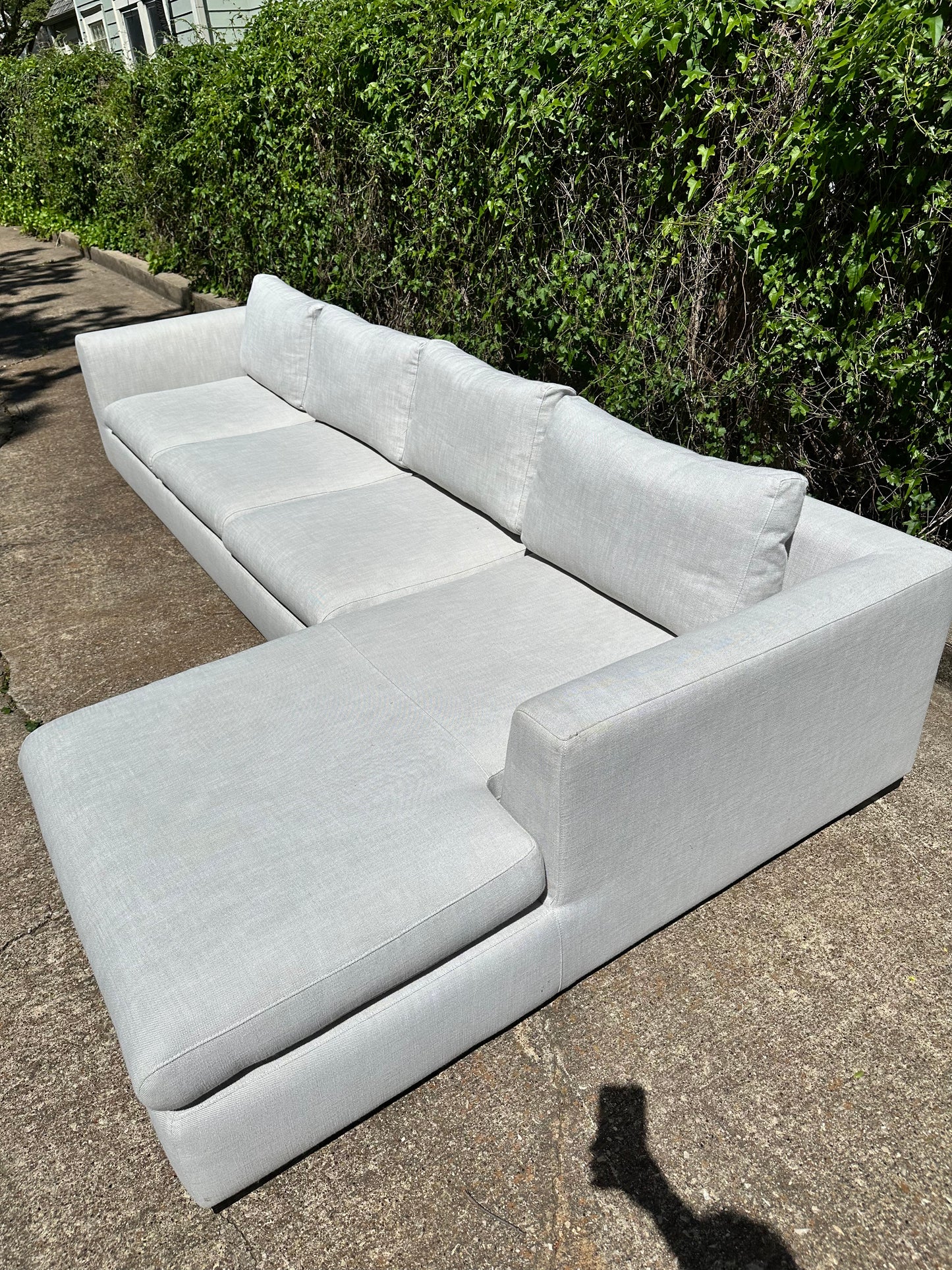 RH Modena Taper Arm Sectional Dove Gray