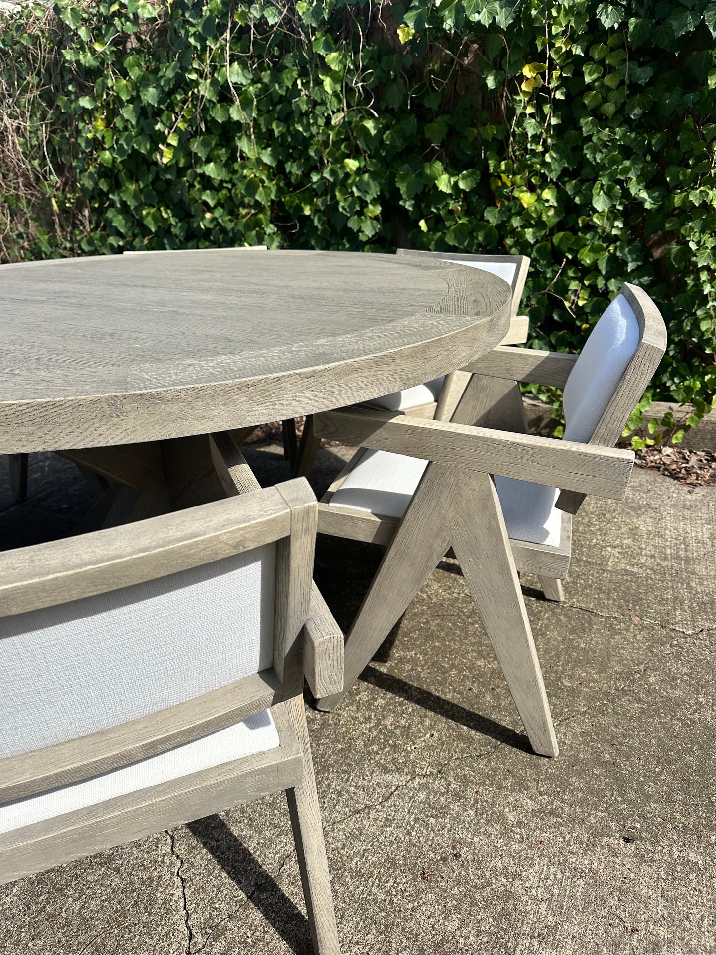 RH Dining Set with Six Jakob Dining Chairs & French 60” Round Dining Table