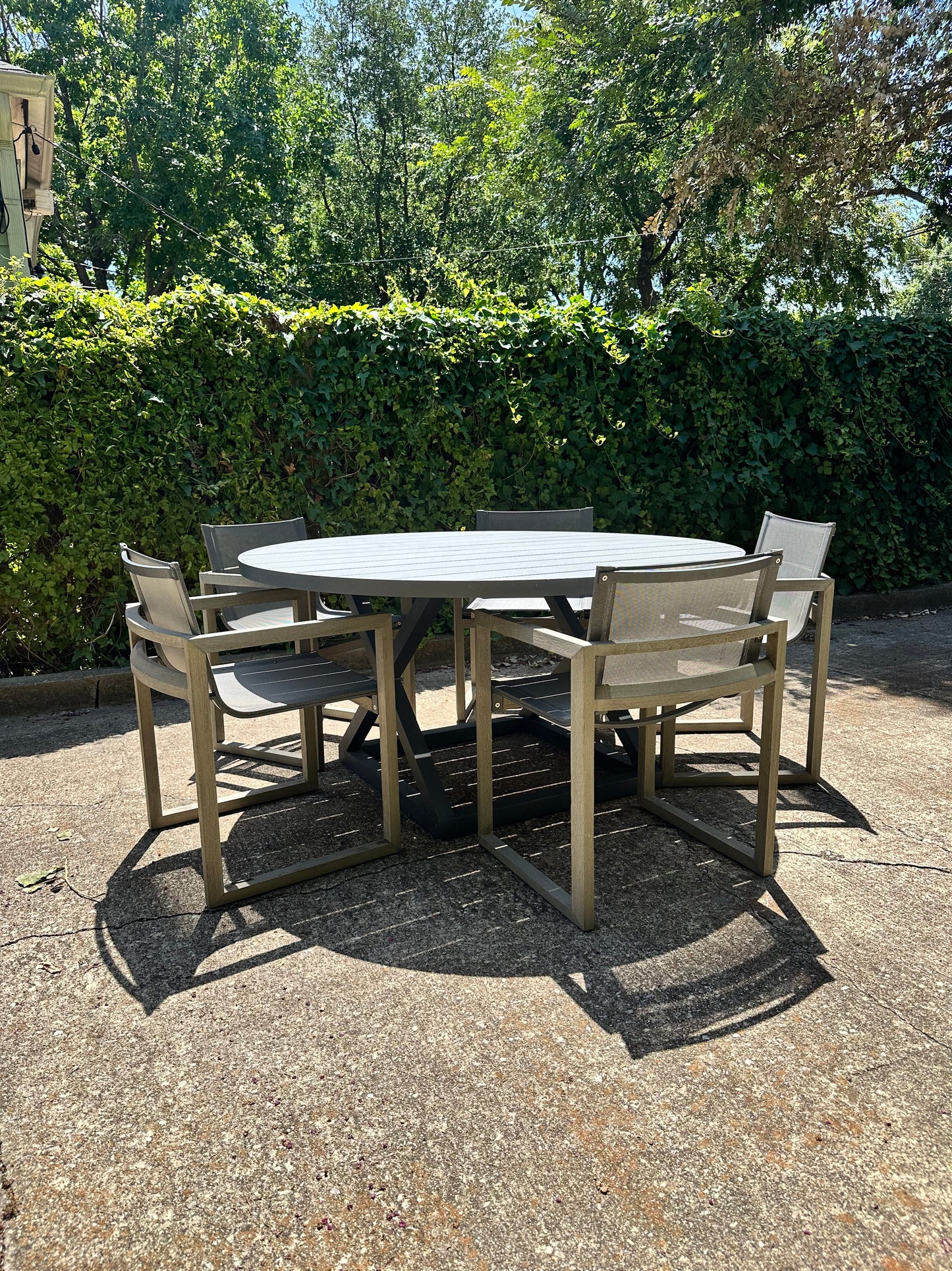 RH Outdoor Dining Set of 5 Paloma Chairs with Aluminum Director Dining Table Restoration Hardware