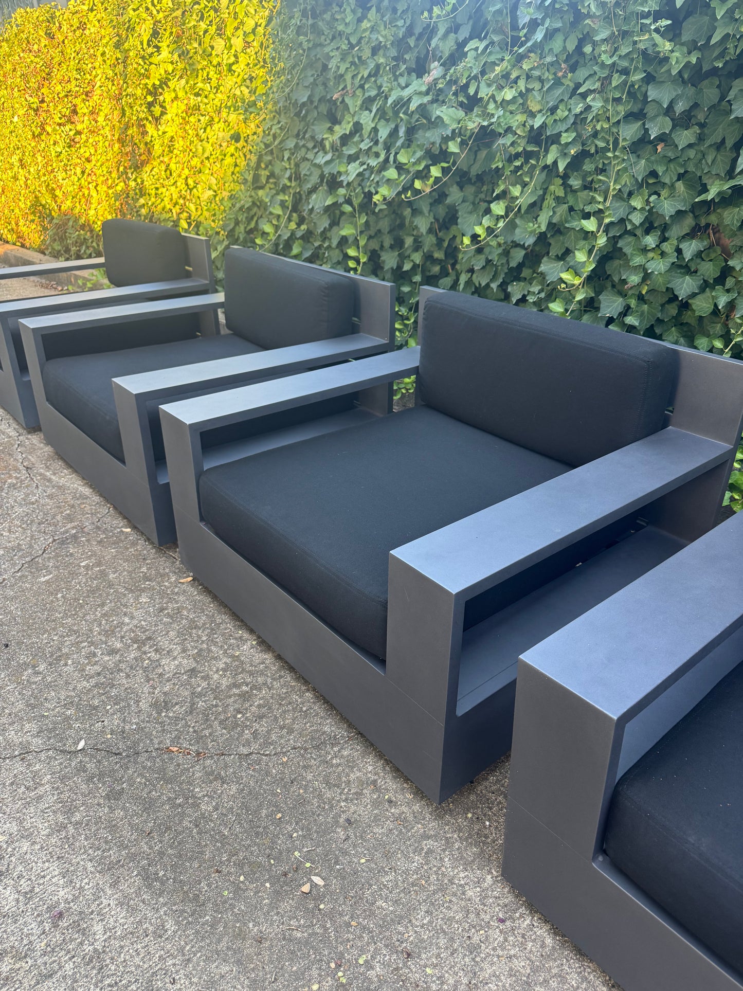 RH Marbella Aluminum Swivel Lounge Chairs Set of 4 Black Cushions Restoration Hardware
