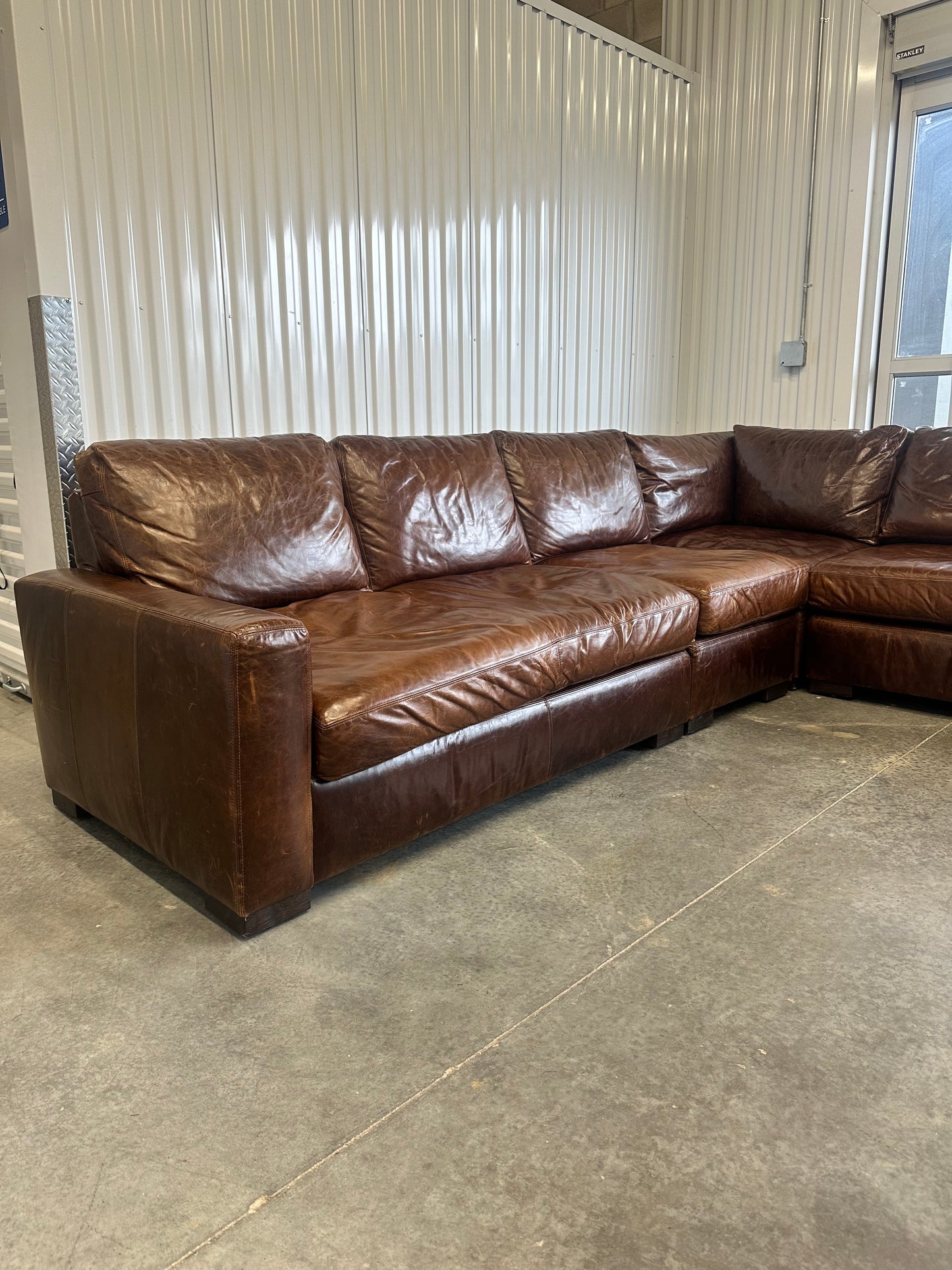 RH 10' Maxwell Leather Sectional