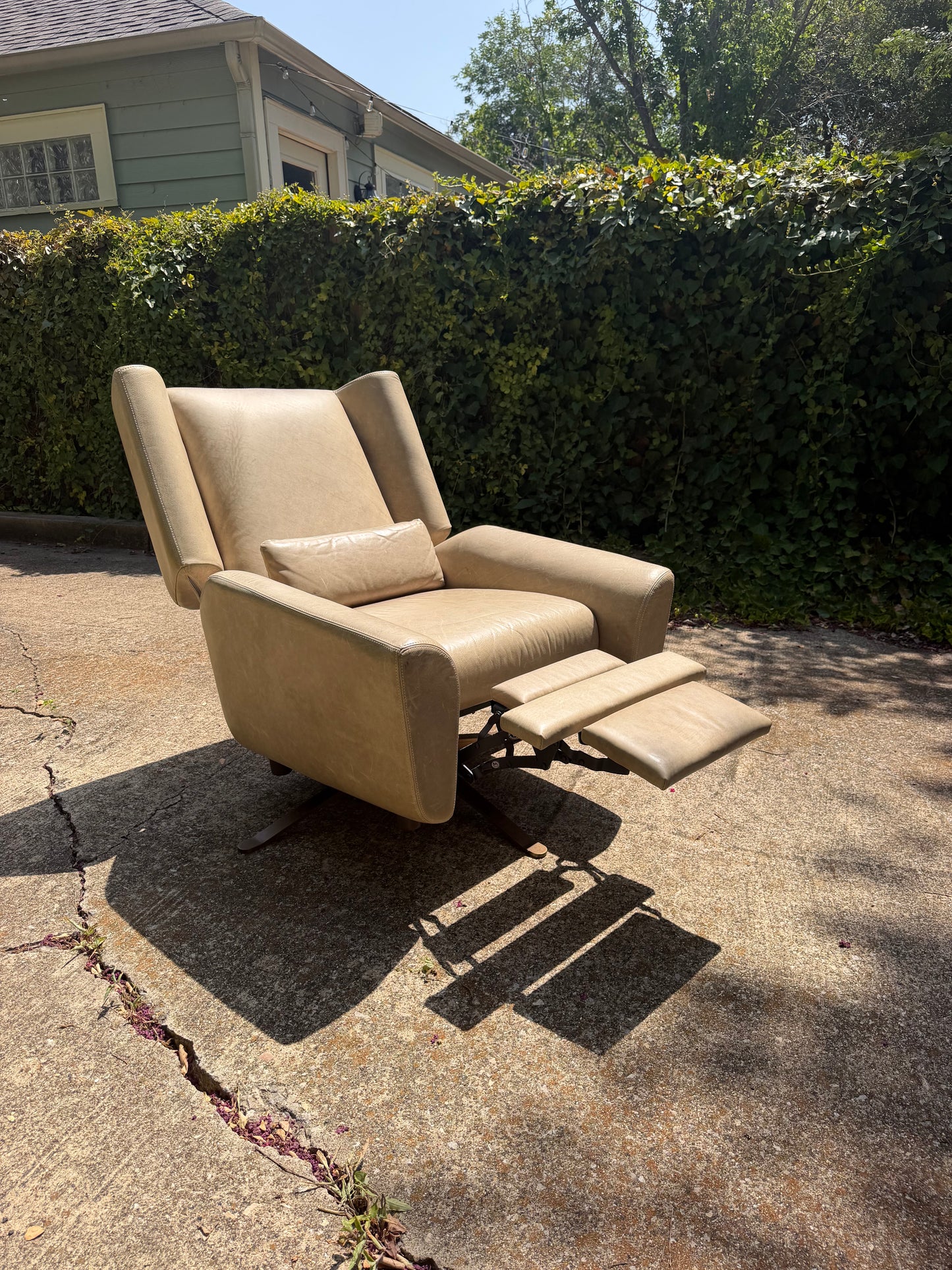 RH Luke Leather Reclining Swivel Chair Desk Chair Lounge Restoration Hardware
