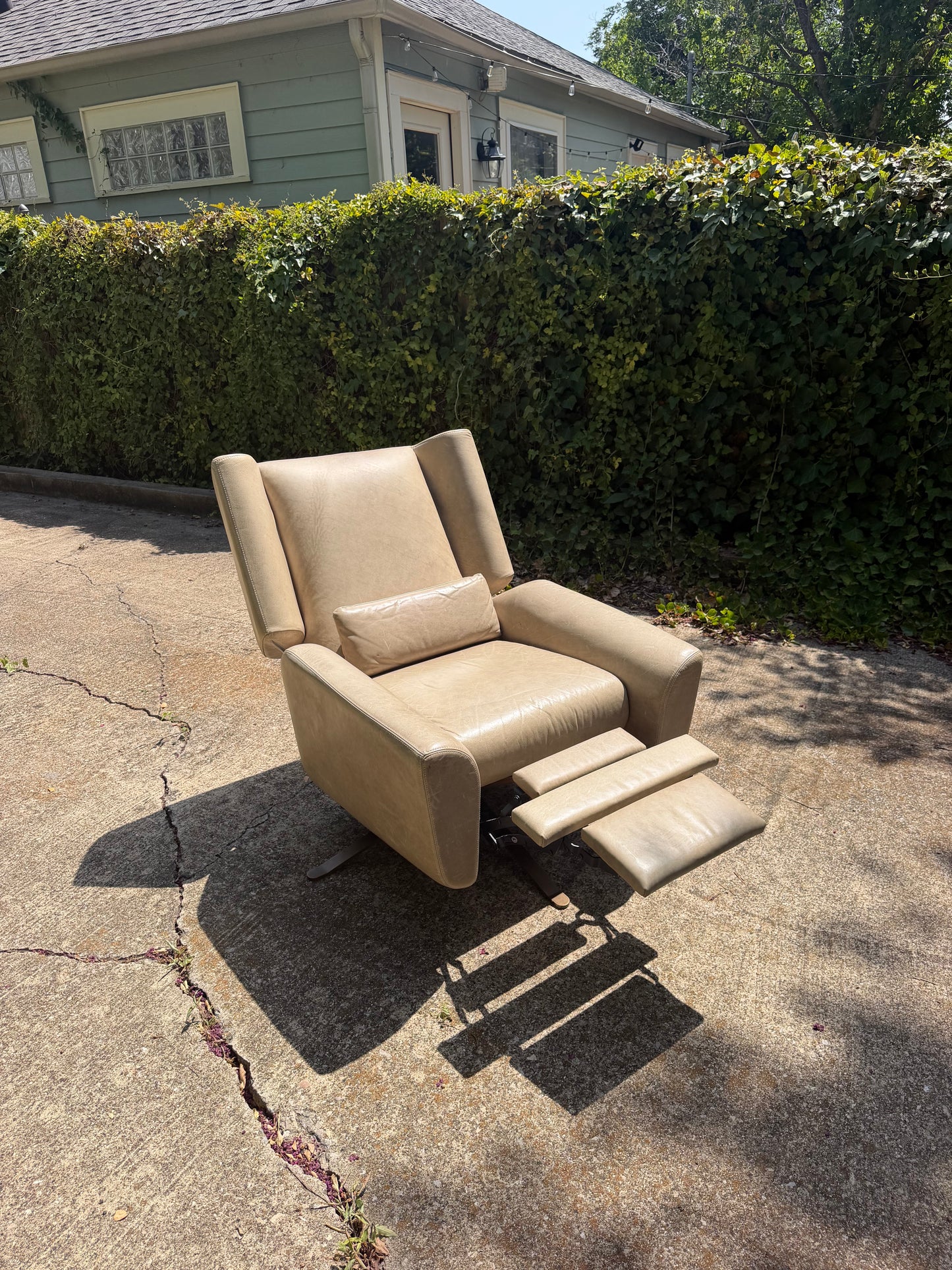 RH Luke Leather Reclining Swivel Chair Desk Chair Lounge Restoration Hardware