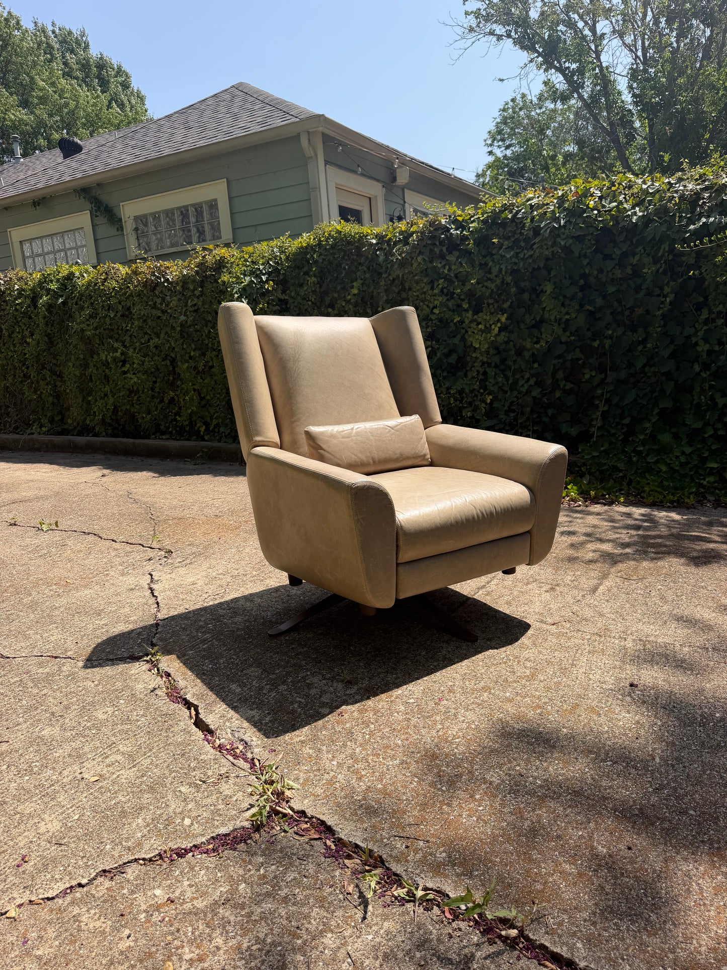 RH Luke Leather Reclining Swivel Chair Desk Chair Lounge Restoration Hardware
