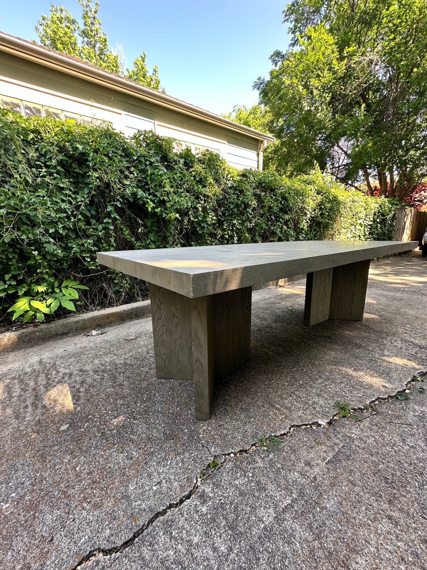 RH Ludlow 8' Dining Table